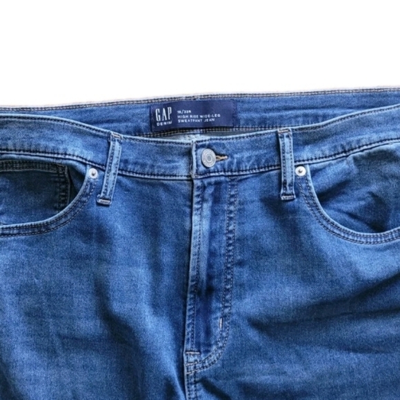 Gap Women's High Rise Wide Leg Sweatpant Jeans Size 16 /33R - Picture 2 of 5